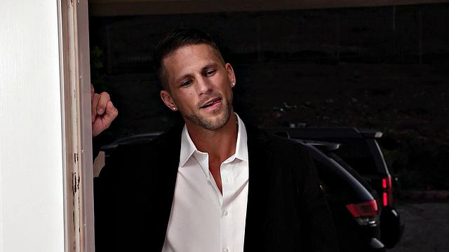 TRANSFIXED - EMT Jade Venus Saves Businessman Roman Todd's Sex Life During Training