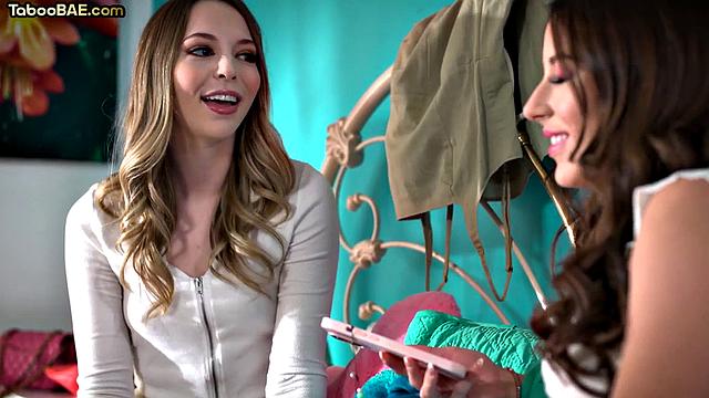 Cumthirsty babes smashed in 3some