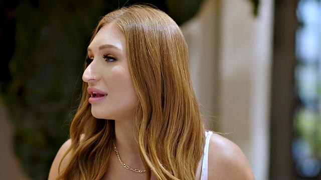 Lez nympho bitches love eating pussies in threesome