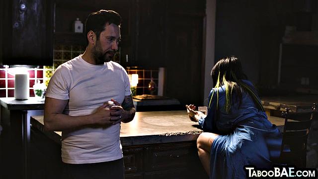 Big-titted tattooed babe pussyfingered