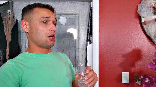 Big Babe pussysmashed by her lover