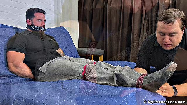 Томми похищен и обожаем - Томми