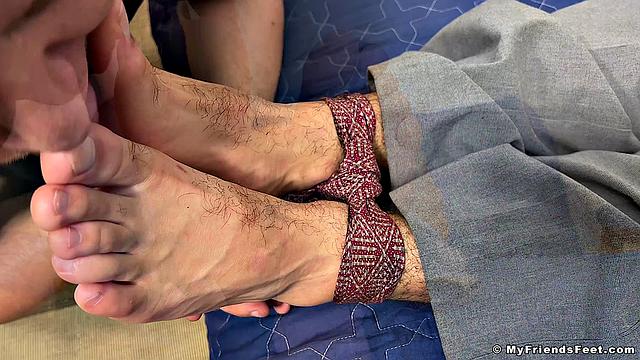 Томми похищен и обожаем - Томми