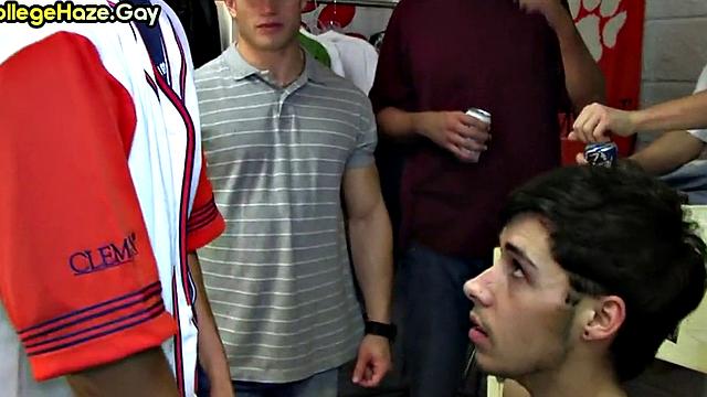 Real twink sucks cock and gets assfucked in dorm party