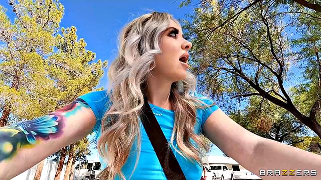 Bike Breaker Busting Her Squirty Pussy Til The Cops Show Up