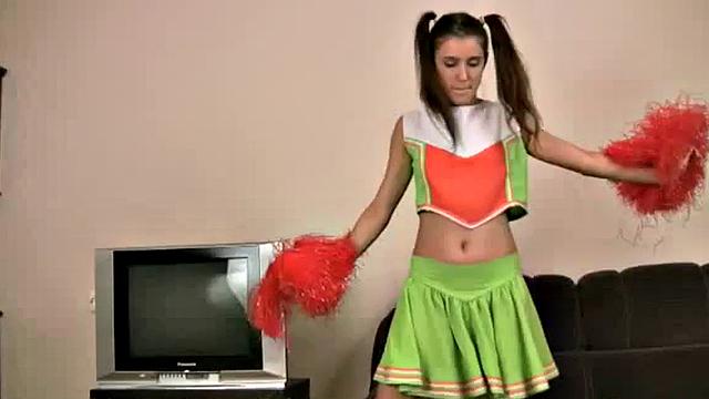 Sexy Cheerleader Tiny Tyler Solo