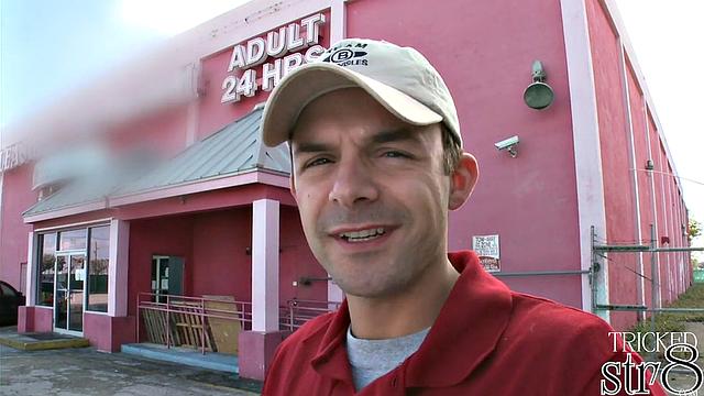 Athletic straight stud gets intense surprise at the glory hole with a hung gay guy