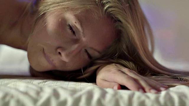 Get off to this steamy solo session in the bedroom