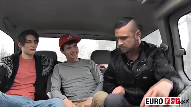 RAW ROAD TRIP - Сцена 1 - Скотт, Кайл и Джейми