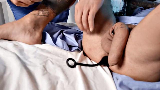 Hunk doctor bareback fucks patient after checks