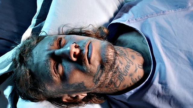 Hunk doctor bareback fucks patient after checks