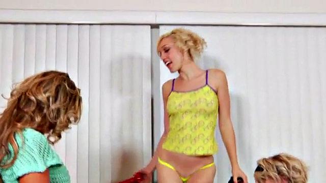 Deepthroat femdom fucks in group strapon session