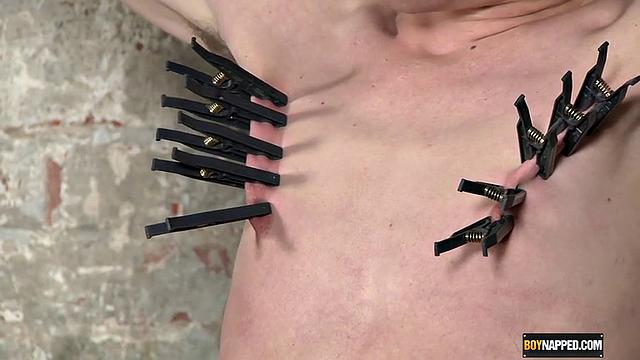 Sean McKenzie Gets Full-Service Treatment