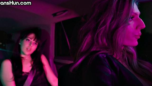 Busty TS les MILF fucks babe after pussyeating