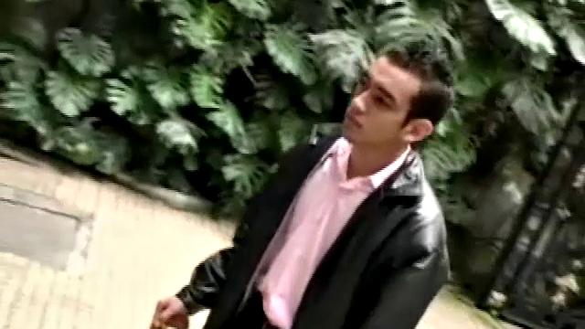 Macho Diego Vicente brings flowers to Juan Romero, and while he's putting them in water the two can't resist some spontaneous sex. Juan and Diego trade blowjobs, and then Diego fucks Juan from behind.