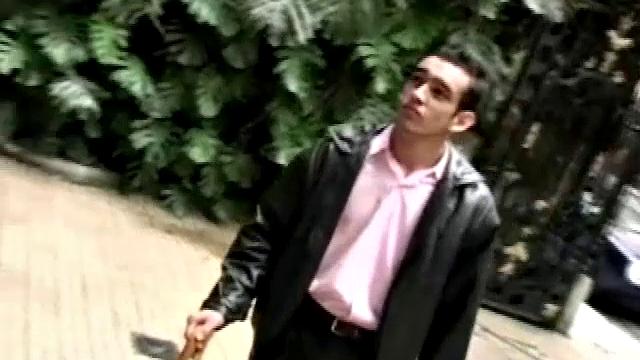 Macho Diego Vicente brings flowers to Juan Romero, and while he's putting them in water the two can't resist some spontaneous sex. Juan and Diego trade blowjobs, and then Diego fucks Juan from behind.