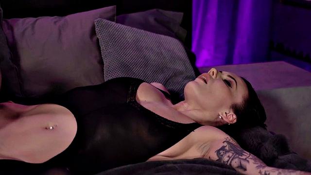 Seductive busty lingerie babes facesit in threesome