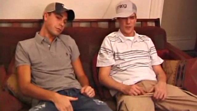 Matthew Matters и Vincenzo заводятся с жёстким порно и не сдерживаются