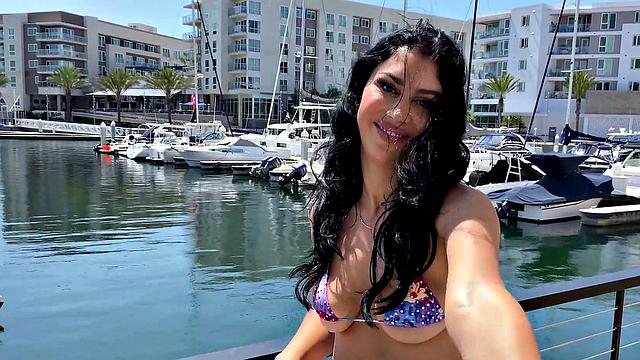 Queenie has perfect aim