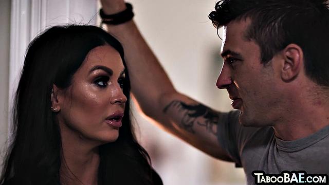 Big ass bitch bouncing hard on her lover