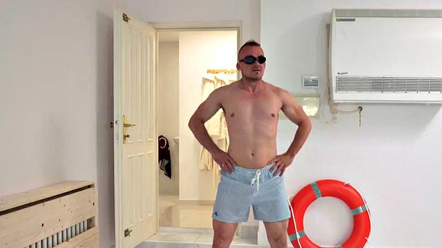 Cockriding MILF banged by big cock in wet pussy