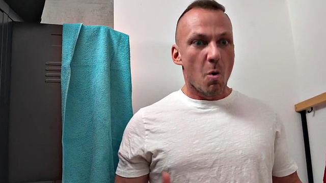 Cockriding MILF banged by big cock in wet pussy