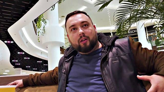 HUNT4K. Boyfriend isnt against sex of his girlfriend and rich stranger