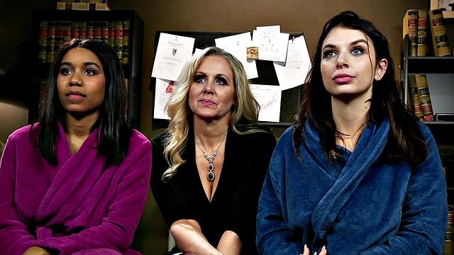 Busty dykes strapon in trio during domination