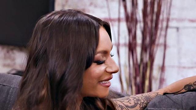 Racy TS babe deepthroating and got her cock sucked in 3some