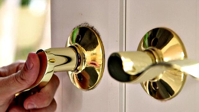 Sheridan Love vs. Wiseguys