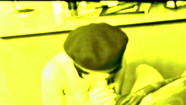 Mom, housewife, facialized