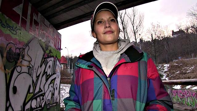 Woman Fucks A Stranger Because She Thinks She'll Be On TV