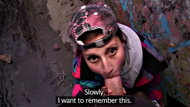 Хотела в телик, а попала под чужой член