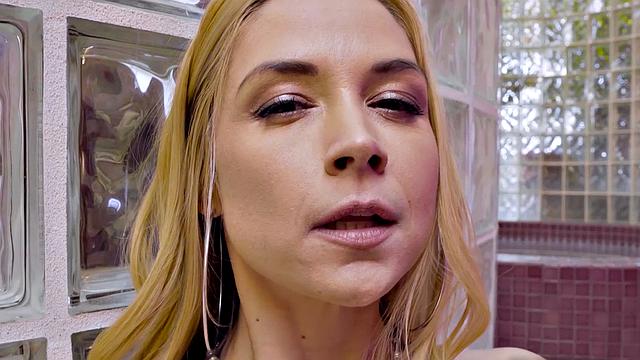 Blowpass - Top 5 Sarah Vandella Scenes - One Of The Hottest Big Blondes Sucking Dick