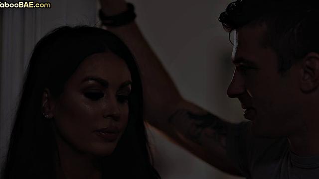 Bigbooty babe gets tight pussy banged by lover