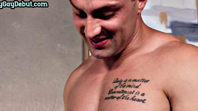 Skinny twink barebacked in debut by athletic top