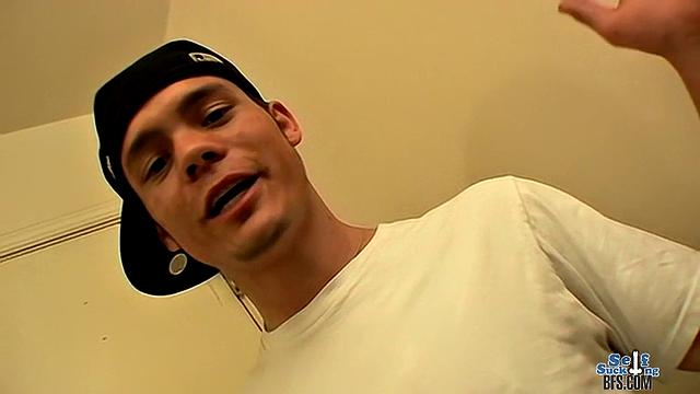 muscular skater takes a hard pounding and gets covered in cum