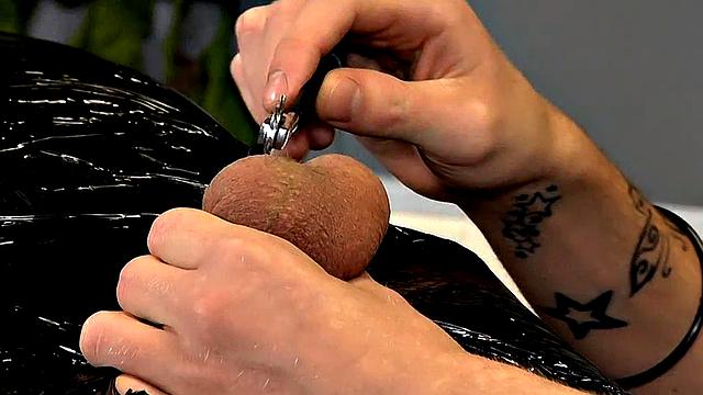 Horny Mark Henley Takes A Load - Mark Henley