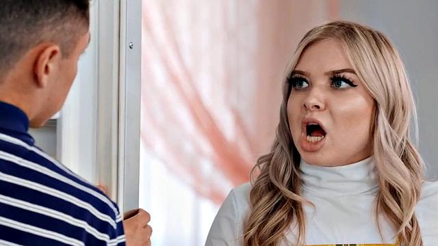 3some guy bangs Ebony babes in FFM pussynailing