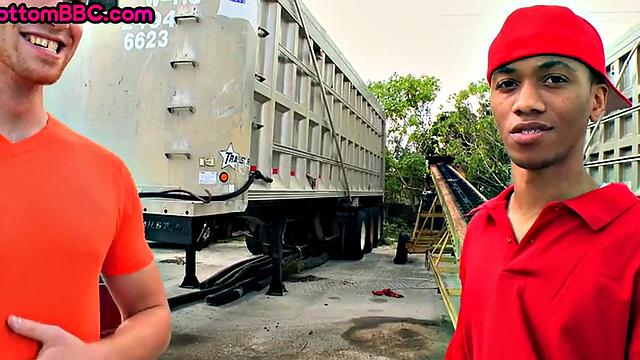 Naive black thug rammed by white guy