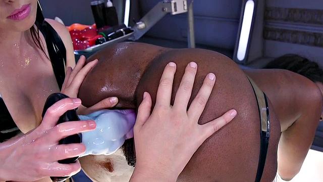 Gaping ladies love fucking in threesome with sex toys