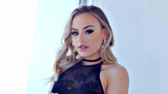 Anna Claire Clouds Takes A Mouthful Of Cum