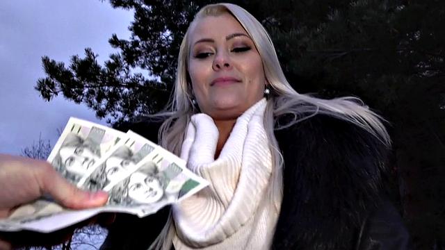 Pickedup curvy eurobabe banged after giving blowjob in POV