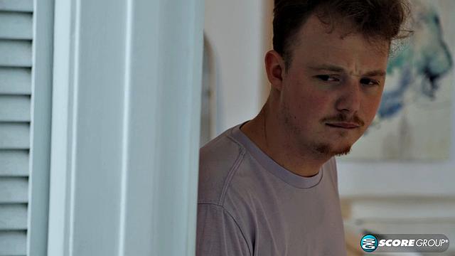 mallory knight сосёт по-взрослому и глотает сперму до конца