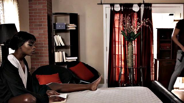 Ebony girlfriend sucking dick before sex with ex