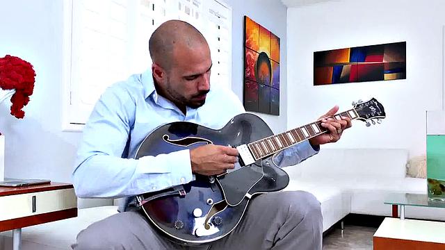 Alex Harper Shows Her Skills to Her Stepfather