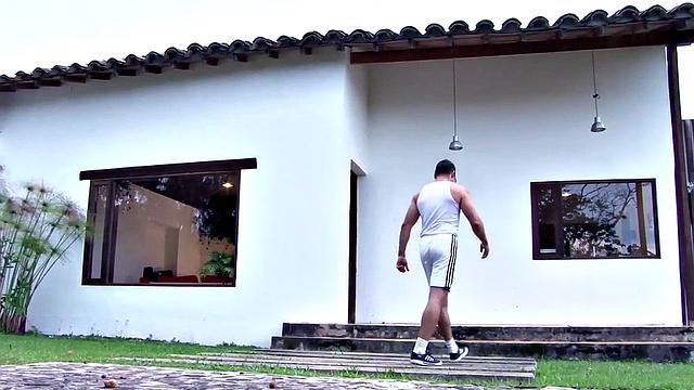 Teen cock whore Kylie gets licked out