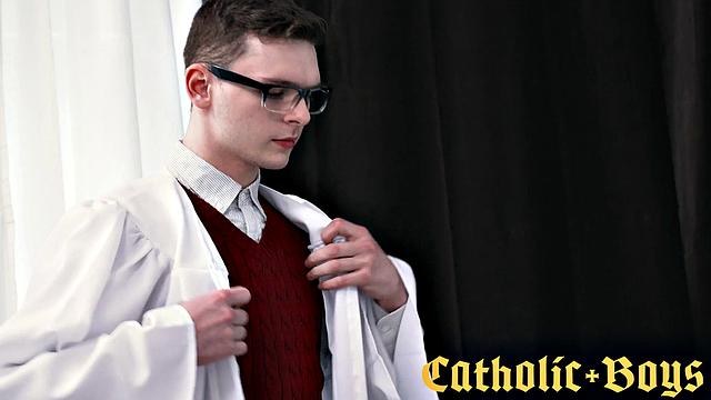 ALTAR BOY ETHAN Chapter 2 - Priestly