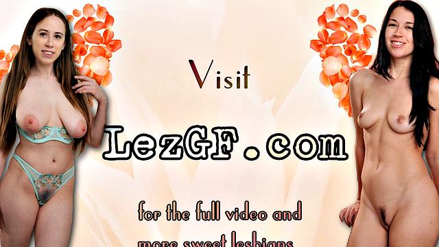 Slowburn sensual lesbian fingering