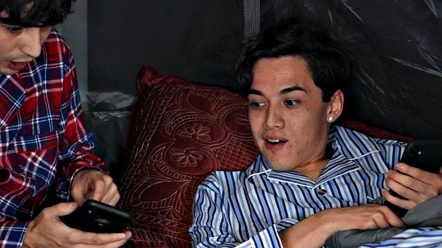 big-tits stepmom spitroasted by little guys until mouth spermed